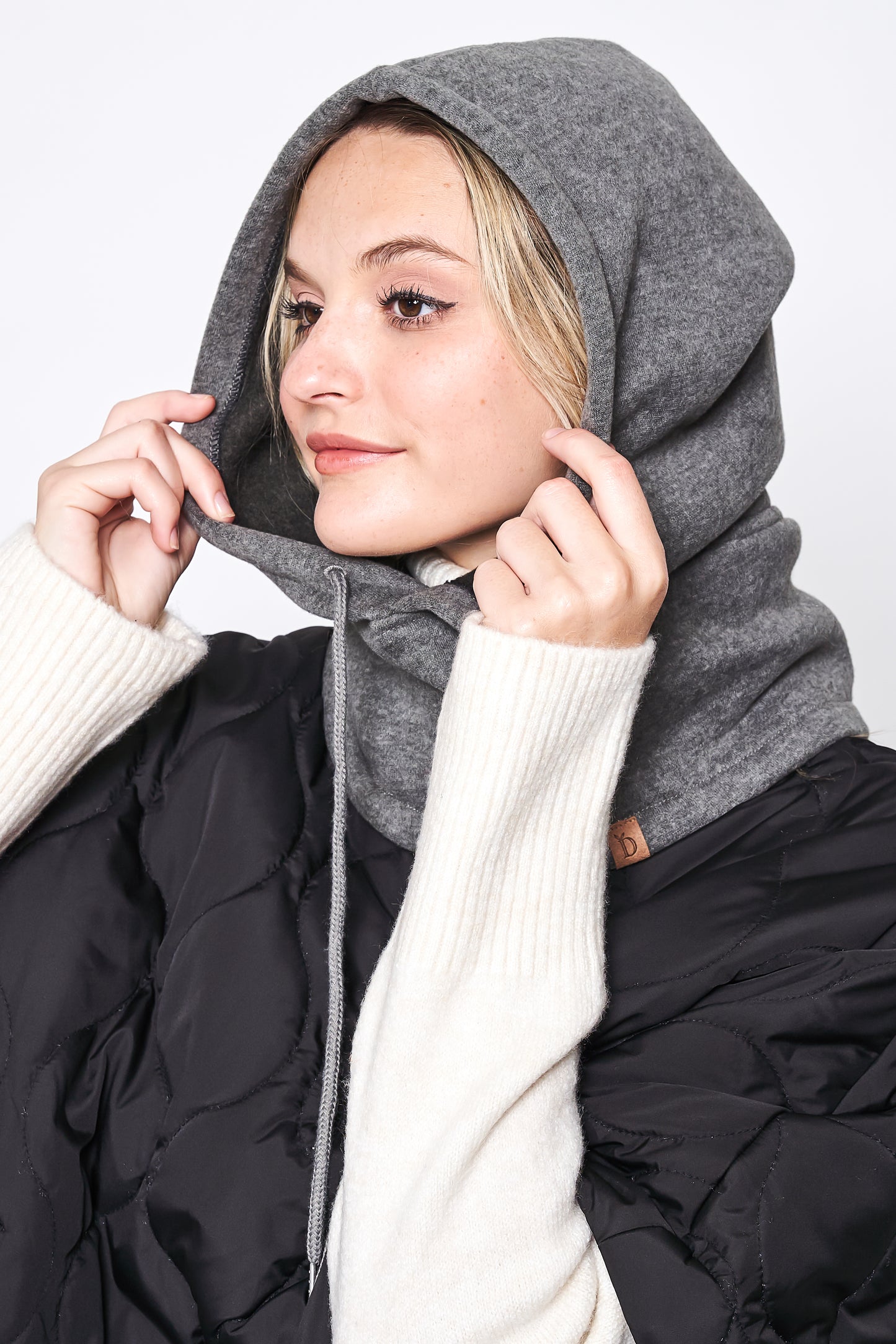 Sporty Snood With String