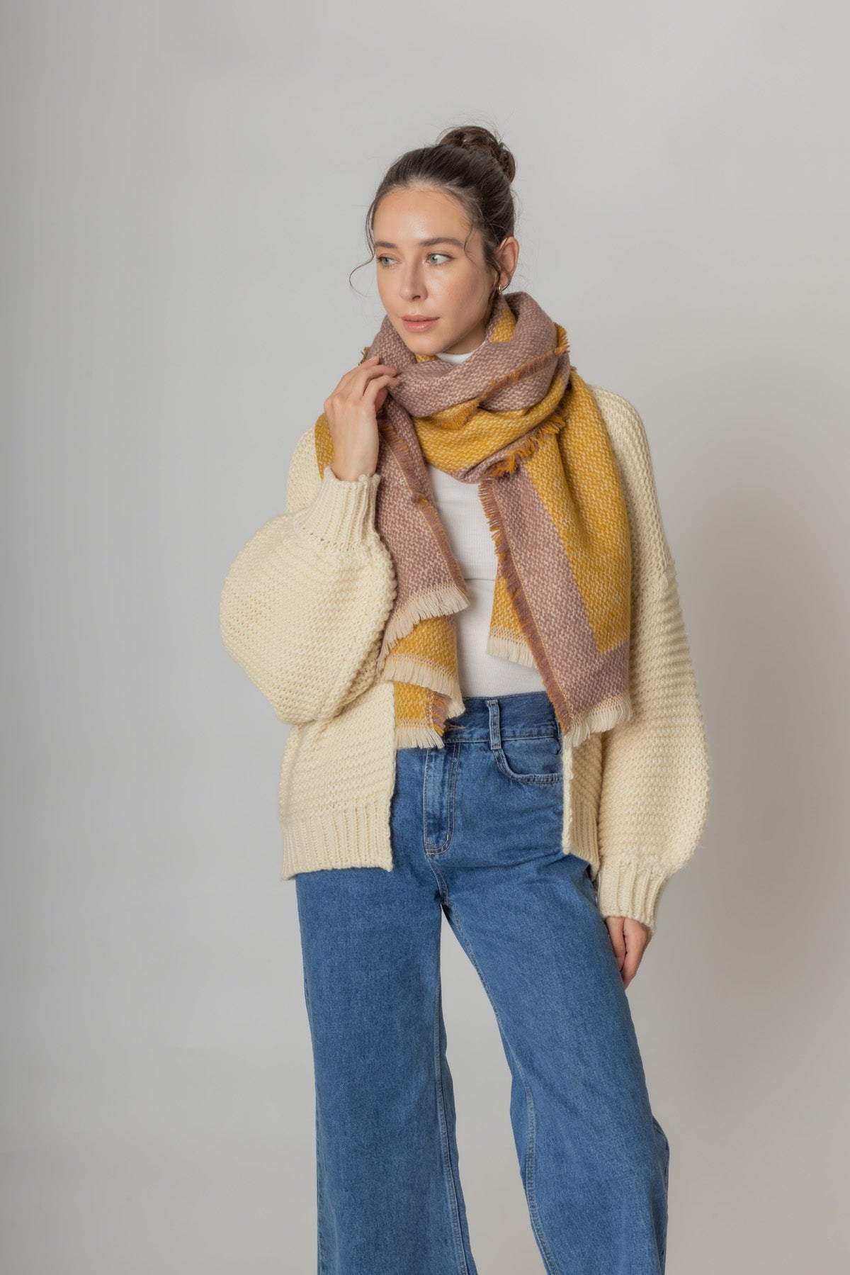 Color Bordered Scarf