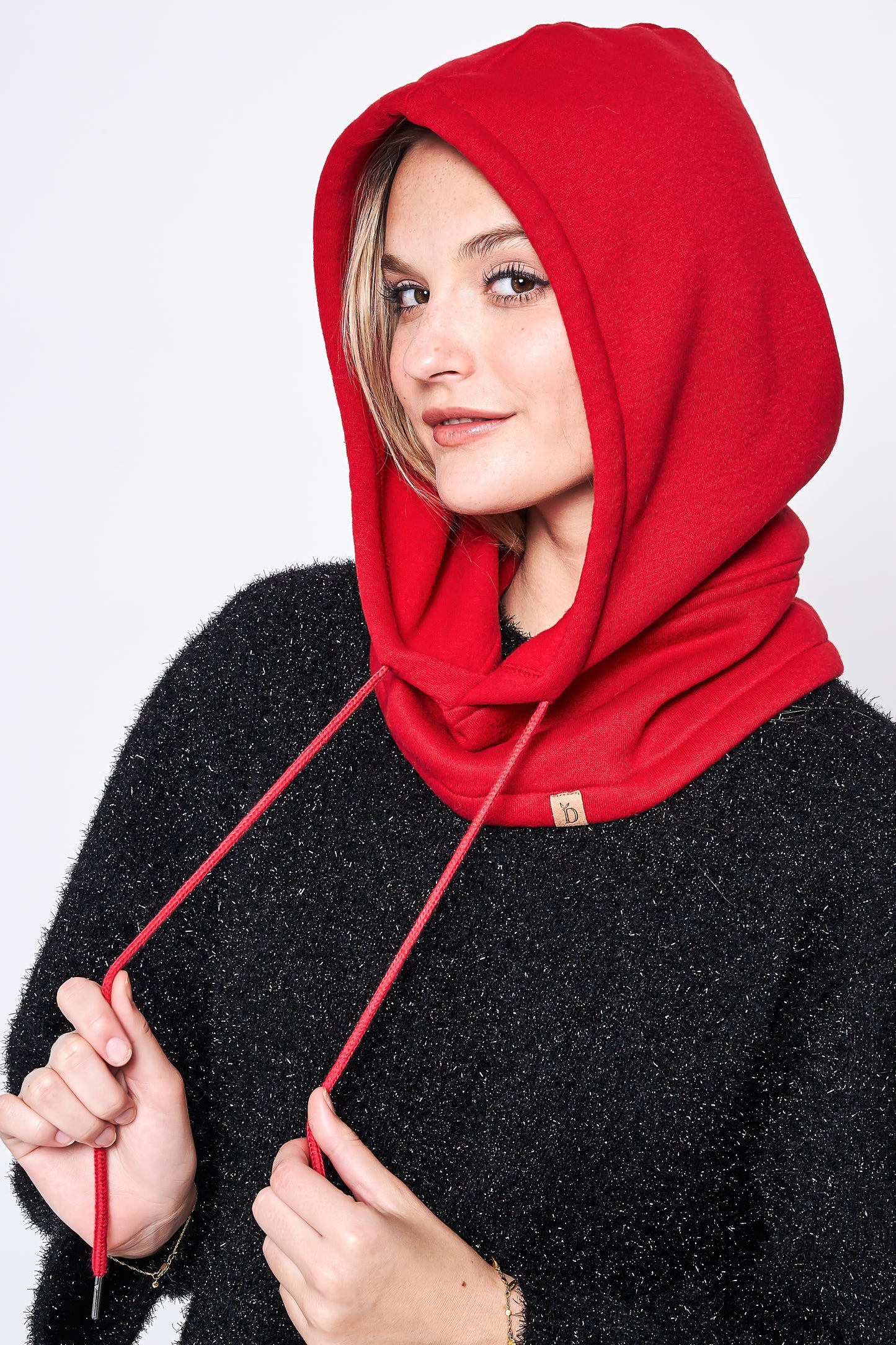 Sporty Snood With String