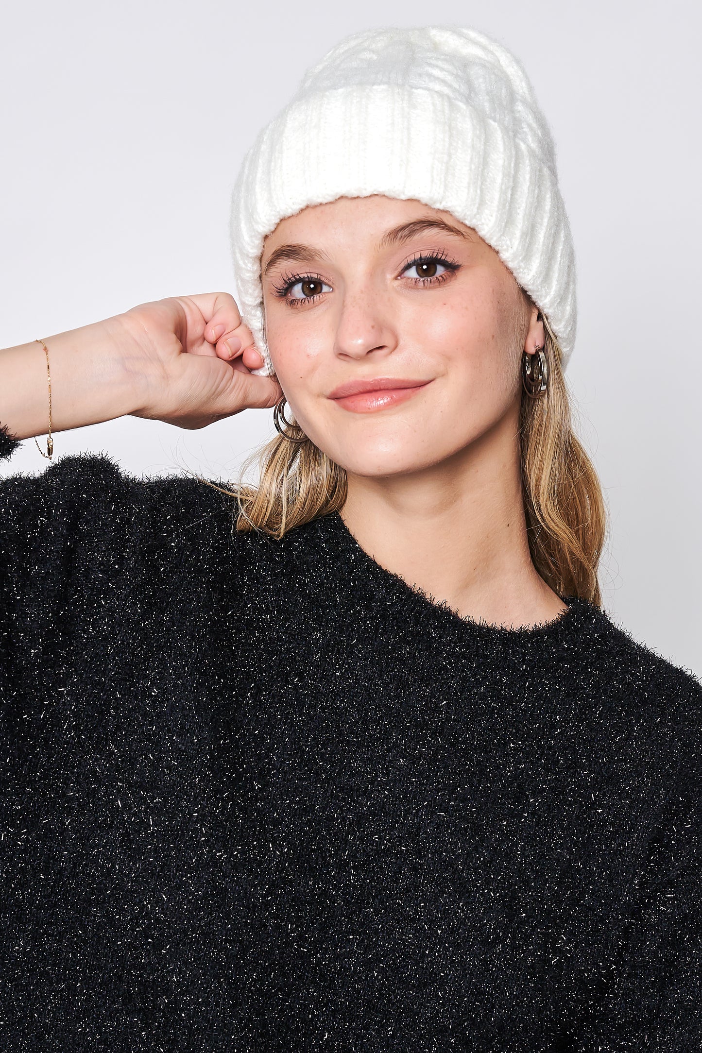 Solid Cable Knit Beanie