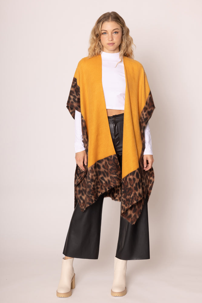 Leopard Border Cozy Kimono