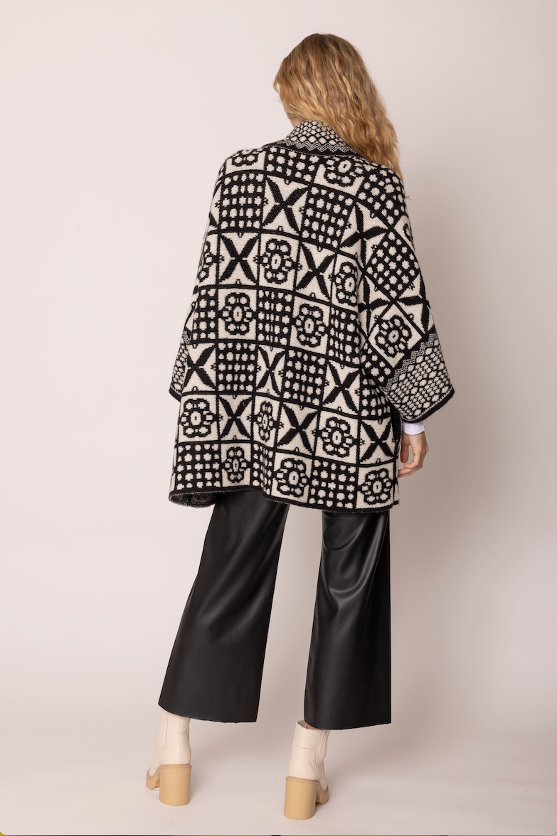 Tile Pattern Knit Cardigan