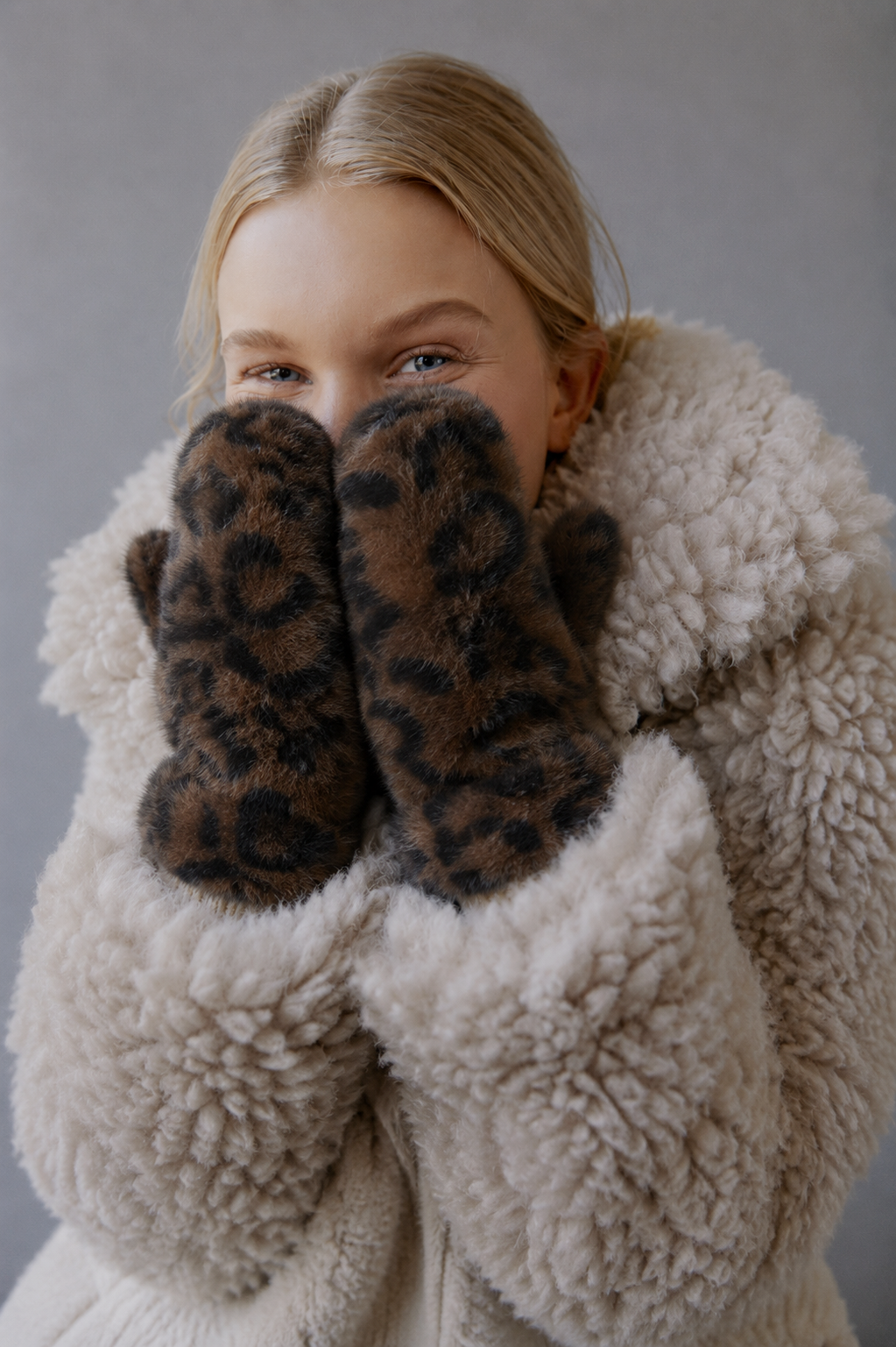 Leopard Fur Mittens