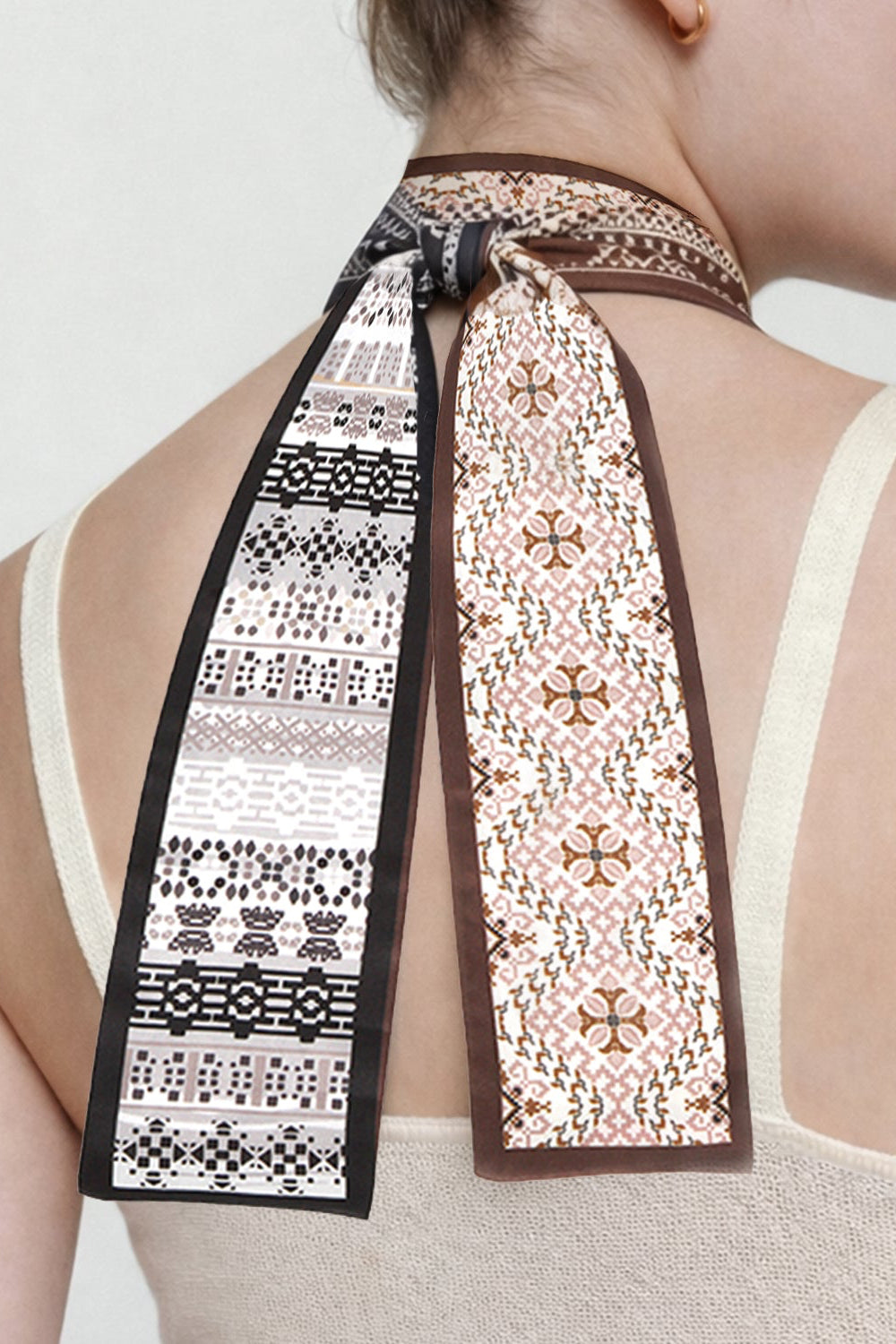 Geometric Jacquard Print Skinny Scarf