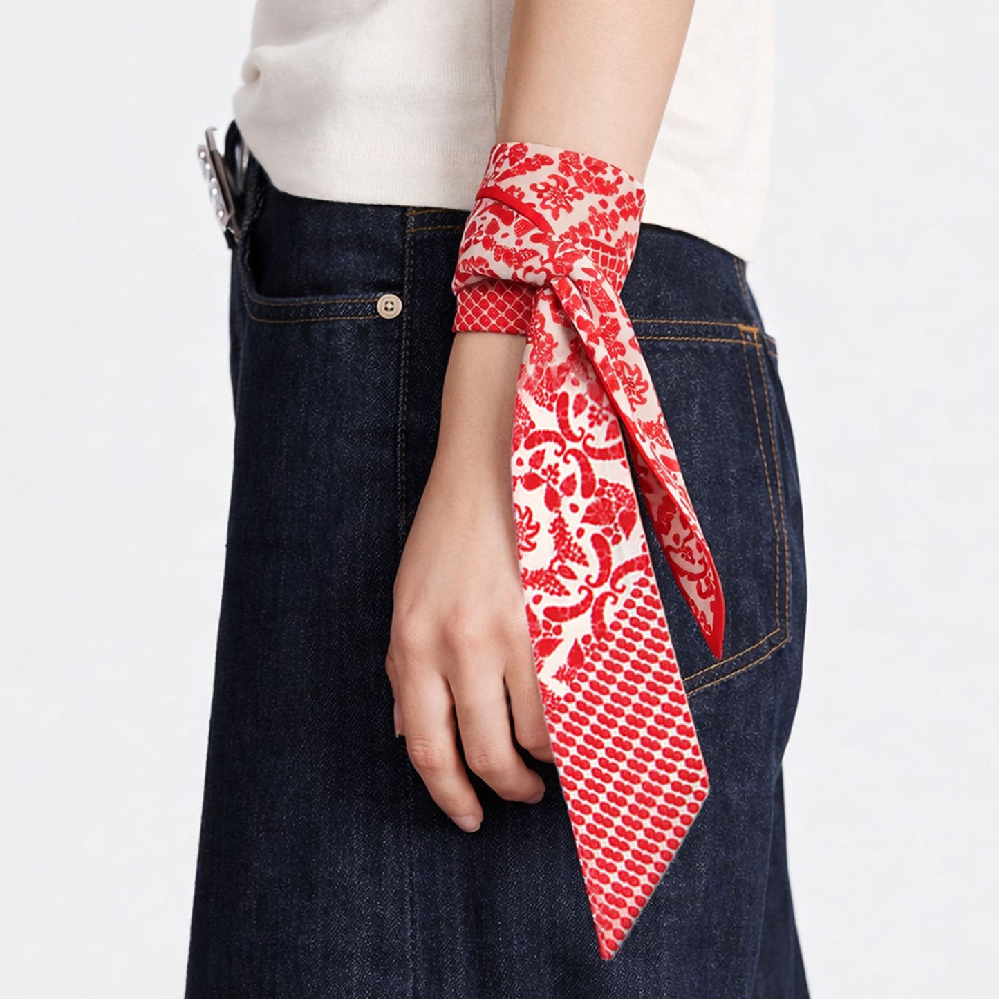 Classic Motif Skinny Scarf
