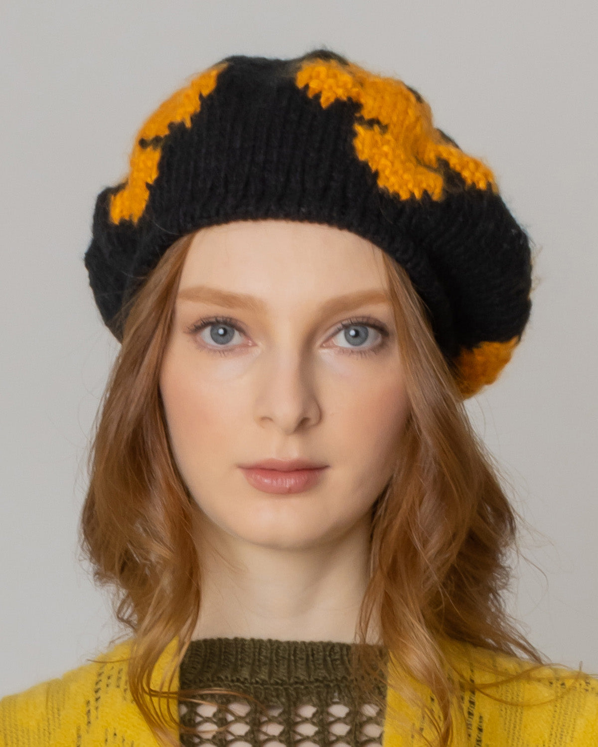 Leaf Knit Pattern Beret