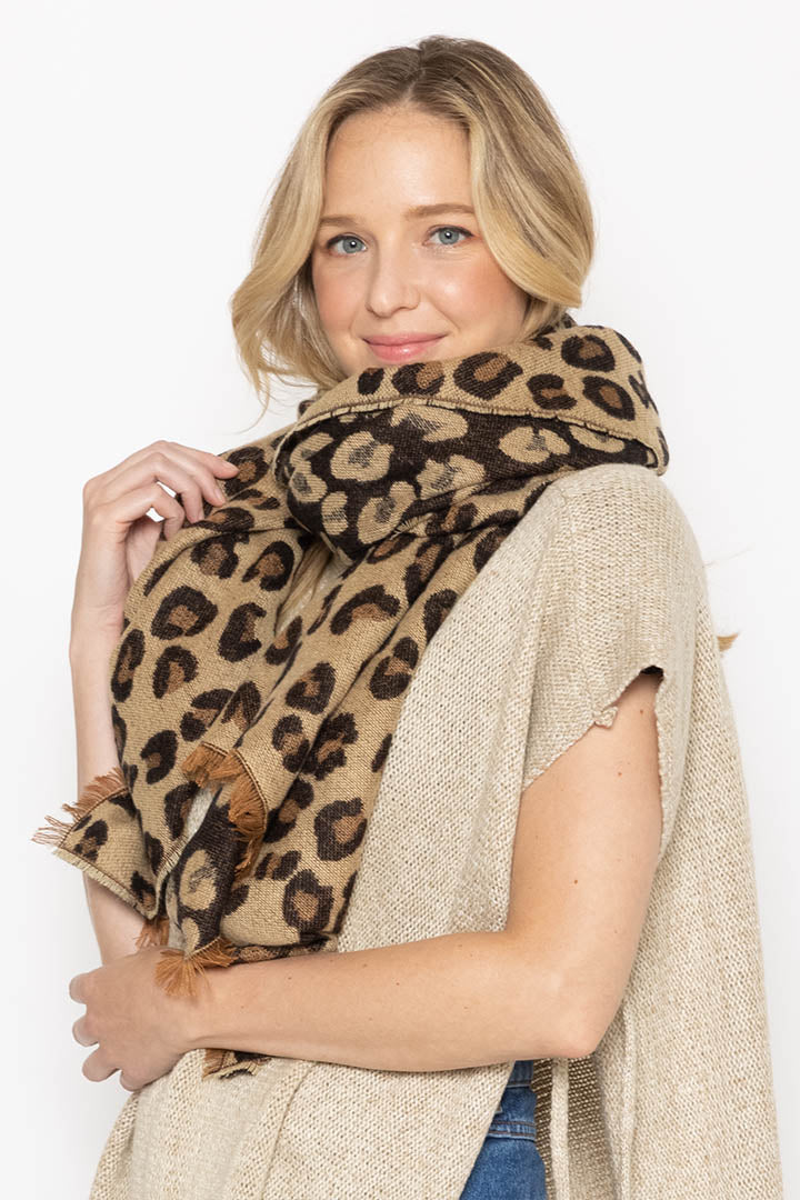 Leopard Reversible Cozy Scarf