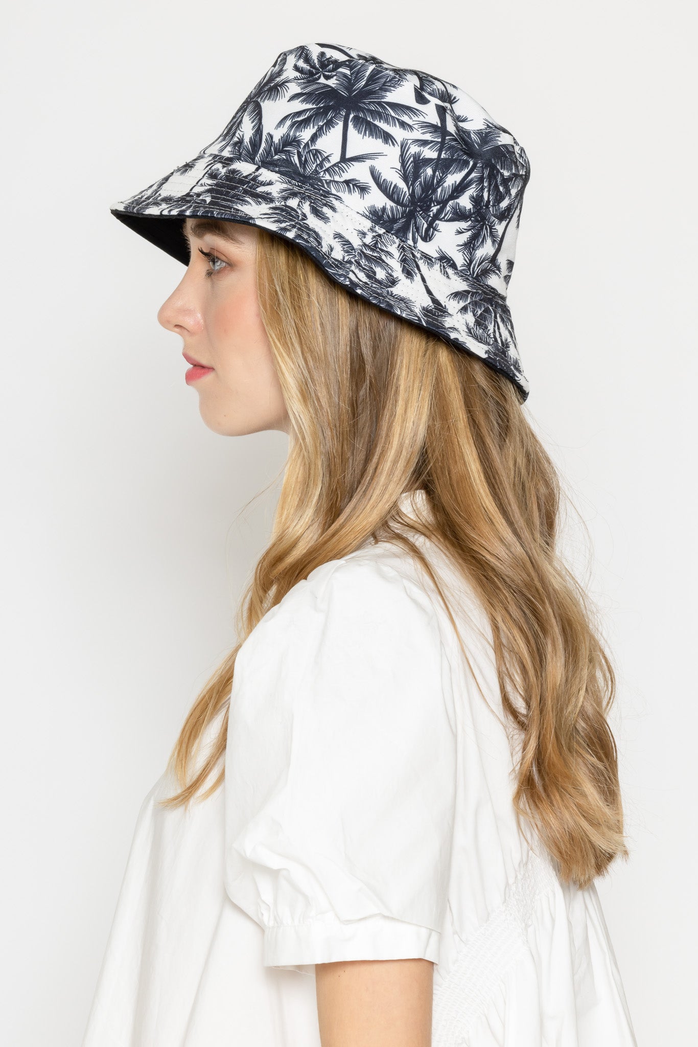 Reversible Palm Tree Print Bucket Hat